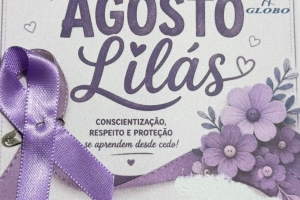 Agosto lilás